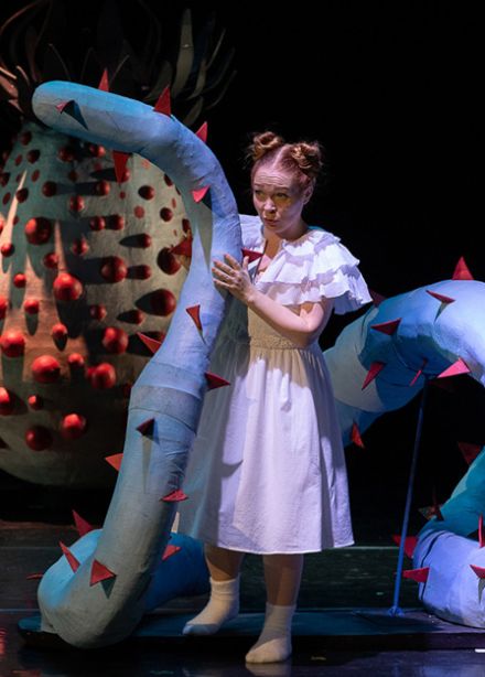 Дюймовочка