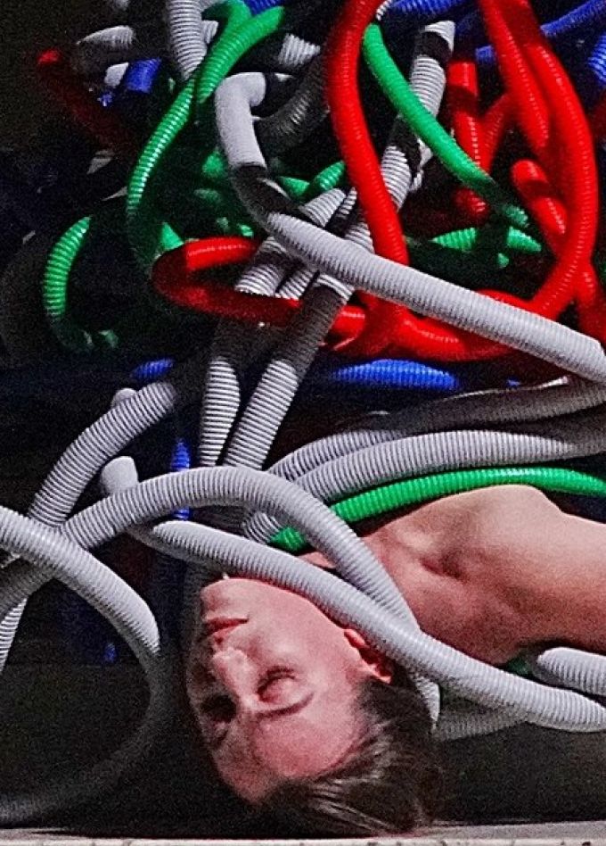 Танцевальный спектакль «Новая кожа для старой церемонии»