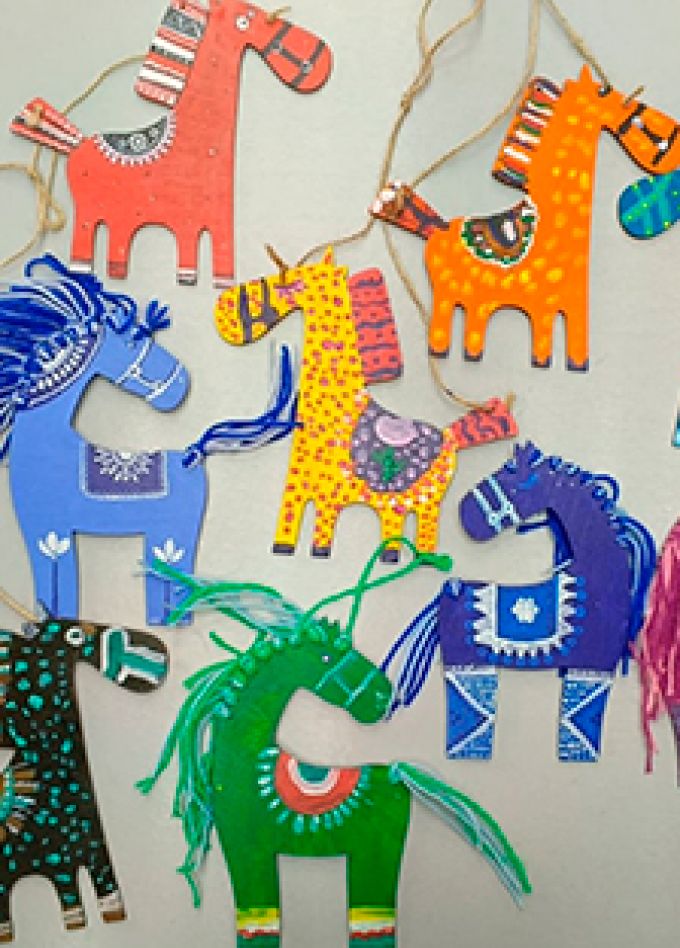 Роспись зимней лошадки. Творческая мастерская