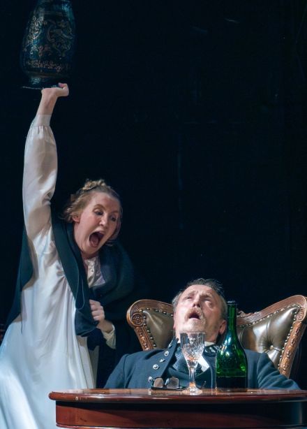 Замок Рейвенскрофт