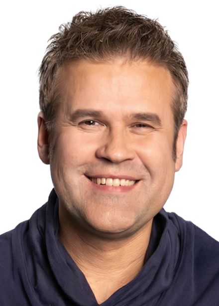 Эдуард Изместьев